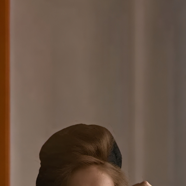 chat with ai character: titan pencil woma