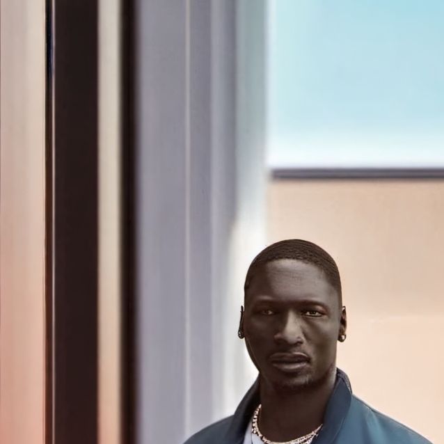 chat with ai character: Barry Sembéne
